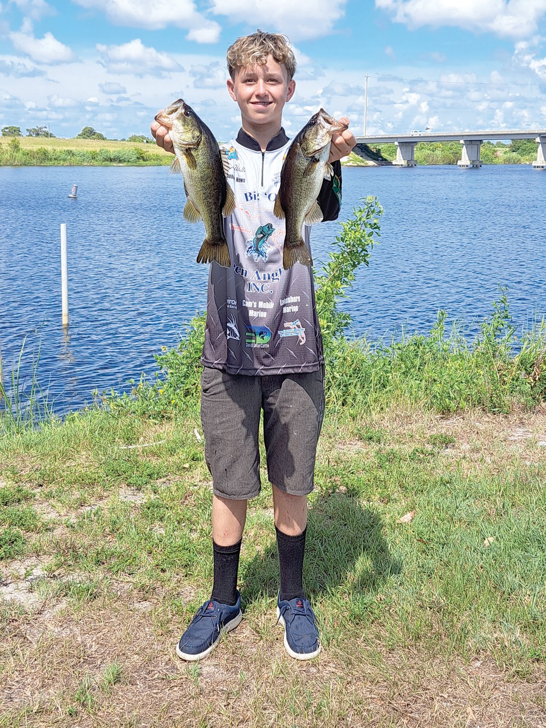 Jayson Wells placed second in the 14-19 Age Group with 2.96 pounds.
